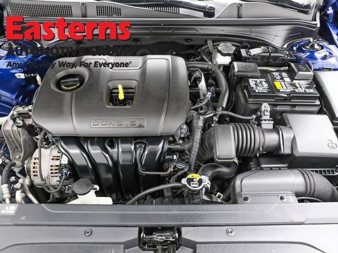 Used 2022 Kia Forte LXS w/ LXS Technology Package image 7