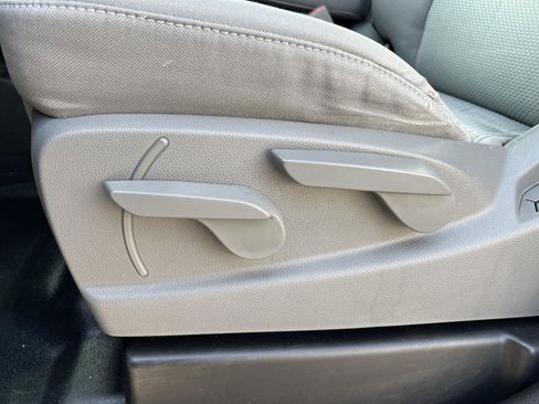 Used 2016 Chevrolet Silverado 2500 W/T image 19