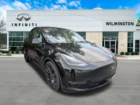 Used 2023 Tesla Model Y Performance AWD/4WD image 1