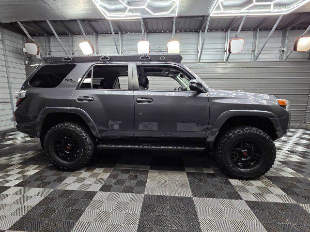 Used 2021 Toyota 4Runner TRD Off-Road Premium w/ Moonroof Package AWD/4WD image 10