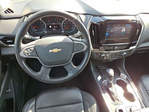 Certified 2021 Chevrolet Traverse Premier AWD/4WD image 21