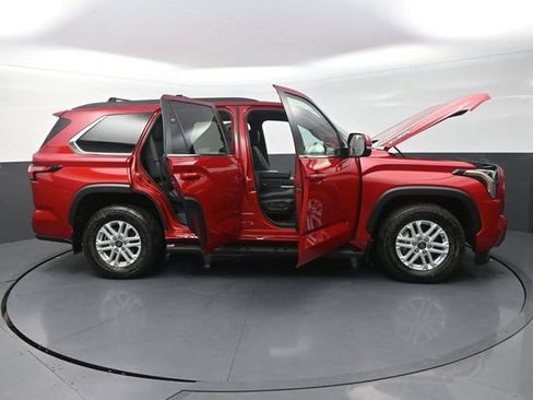 Used 2026 Toyota Sequoia SR5 w/ SR5 Premium Package AWD/4WD image 46