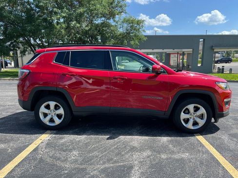 Used 2018 Jeep Compass Latitude w/ Popular Equipment Group AWD/4WD image 7