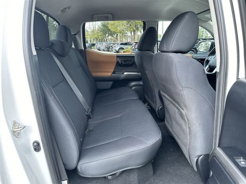 Used 2019 Toyota Tacoma SR5 image 16