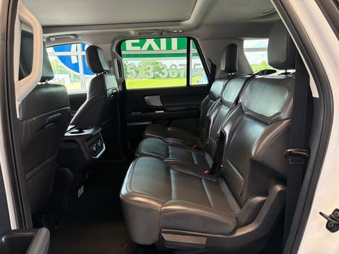 Used 2025 Ford Expedition Max Active AWD/4WD image 19