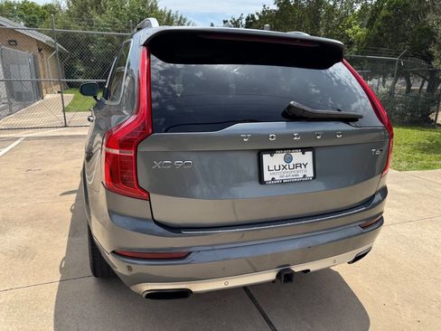 Used 2017 Volvo XC90 T6 Momentum w/ Vision Package AWD/4WD image 9