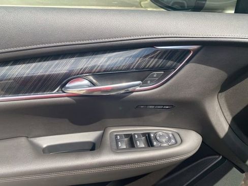 Used 2022 Cadillac XT6 Premium Luxury image 29