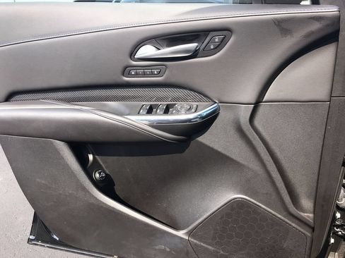 Used 2024 Cadillac XT4 Sport w/ LPO, Floor Liner Package AWD/4WD image 13