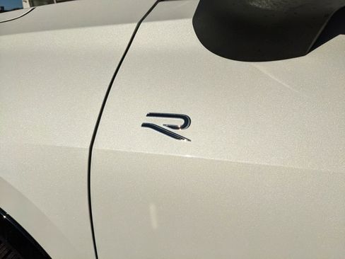 New 2026 Volkswagen Tiguan SE R-Line image 13