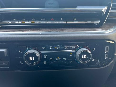 Used 2023 Chevrolet Silverado 1500 LT w/ Convenience Package II RWD image 10