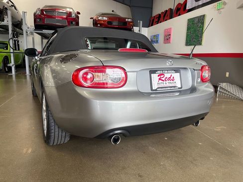 Used 2011 MAZDA MX-5 Miata Sport image 34