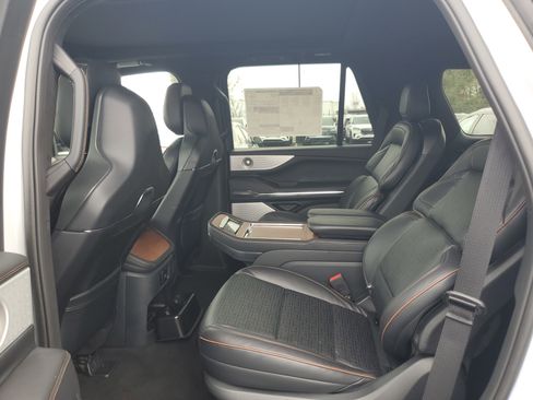 New 2026 Lincoln Navigator Black Label image 27