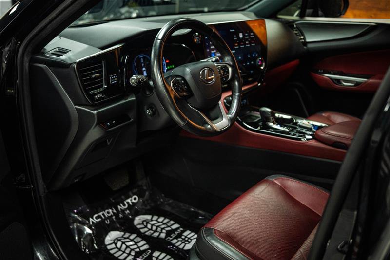 Used 2024 Lexus NX 450h+ AWD w/ Vision Package image 9