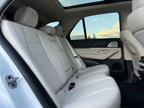 Used 2026 Mercedes-Benz GLE 450e 4MATIC image 17