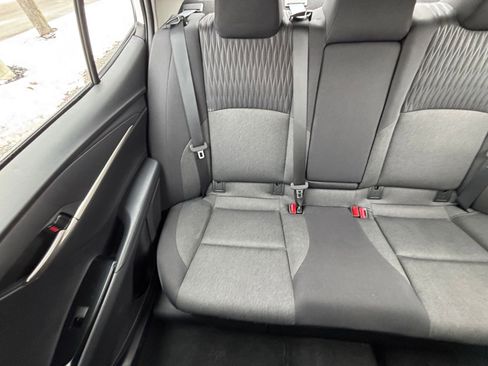 Used 2025 Toyota Camry LE image 39