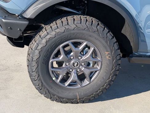 New 2025 Ford Bronco Badlands AWD/4WD image 4