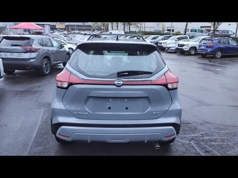 New 2024 Nissan Kicks SV w/ Exterior Package image 6