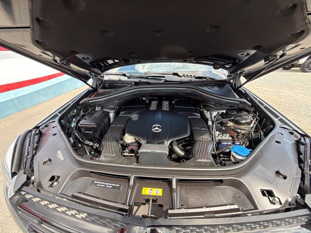 Used 2018 Mercedes-Benz GLS 450 4MATIC image 19