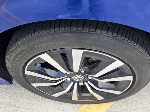 Certified 2024 Honda Civic EX image 5