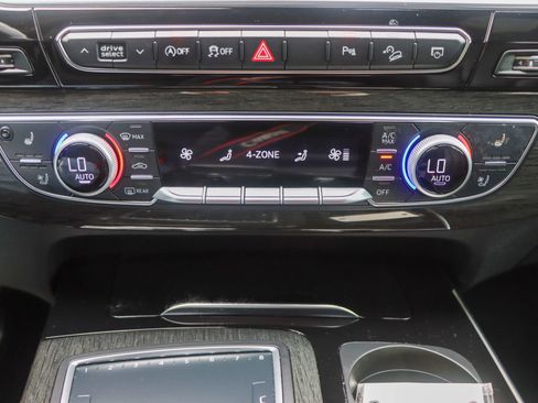Used 2018 Audi Q7 3.0T Prestige AWD/4WD image 48
