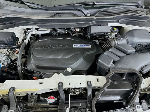 Used 2016 Honda Pilot EX image 32