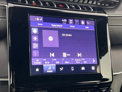 New 2025 Jeep Grand Cherokee Laredo image 29