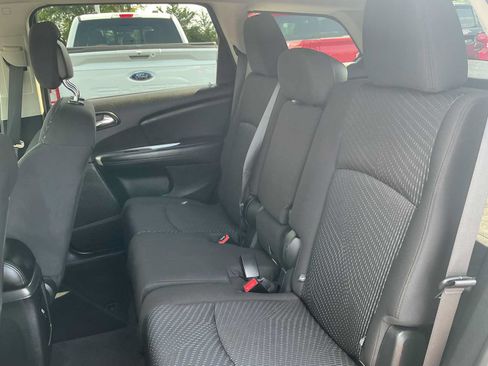 Used 2017 Dodge Journey SE FWD image 20