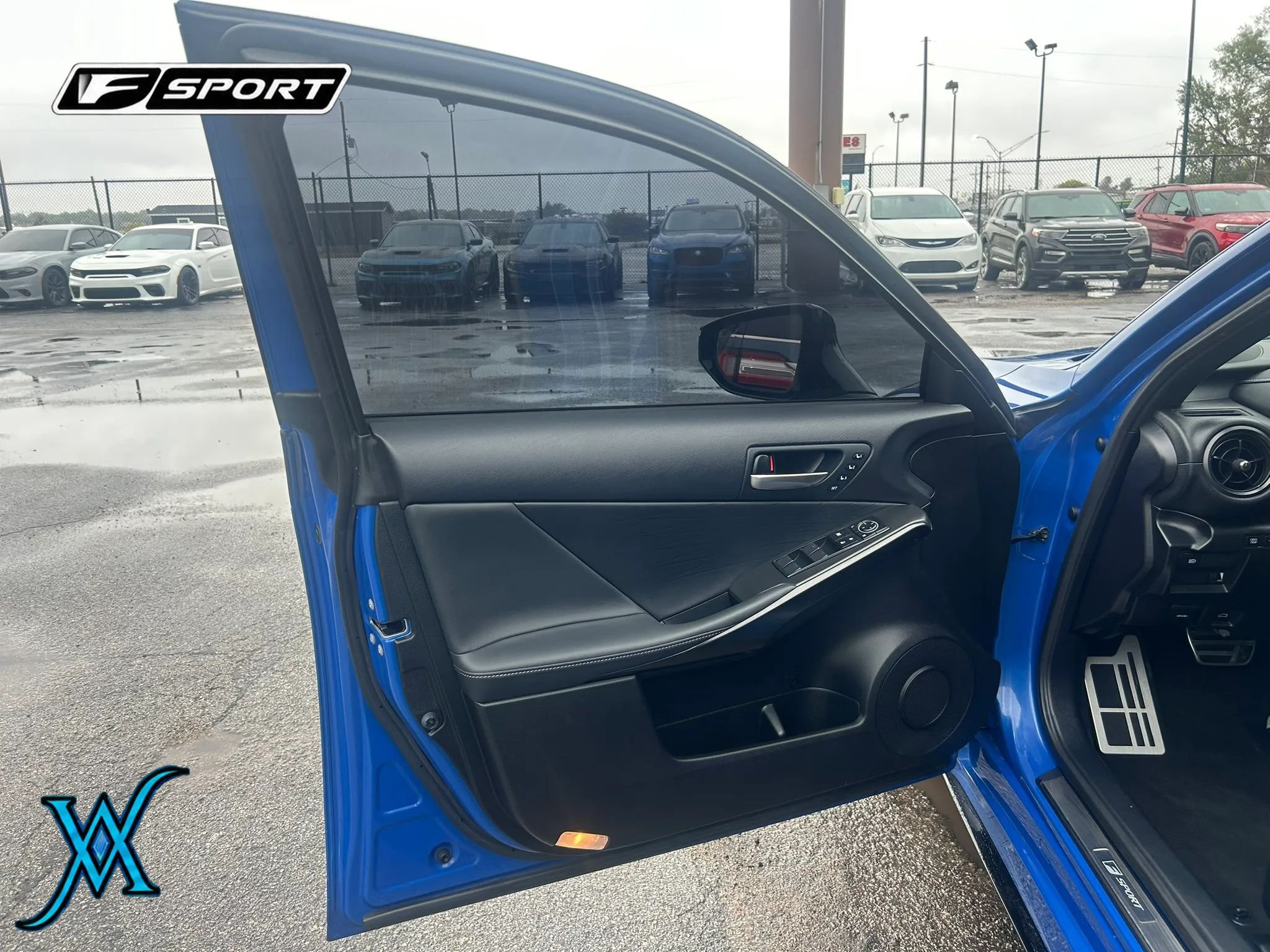 Used 2023 Lexus IS 350 F Sport w/ Memory Package AWD/4WD image 10