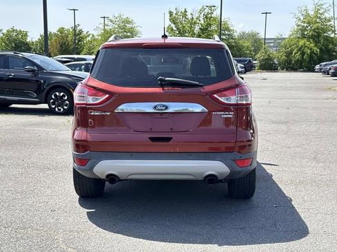 Used 2014 Ford Escape Titanium w/ Equipment Group 401A AWD/4WD image 3