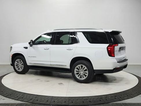 Used 2024 GMC Yukon SLT RWD image 5