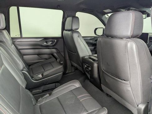 Used 2023 Chevrolet Suburban RST w/ Luxury Package AWD/4WD image 21