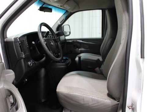 Used 2013 GMC Savana 2500 w/ Cold Climate Package RWD image 3