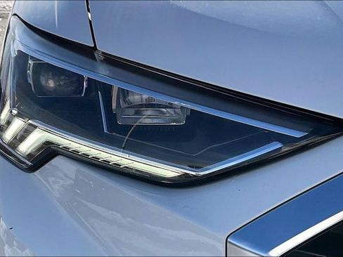 Used 2024 Audi Q3 2.0T Premium w/ Convenience Package image 30