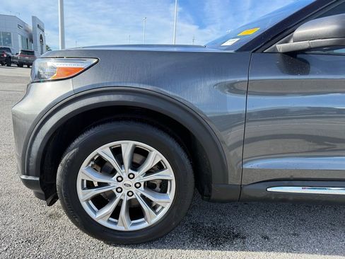 Used 2020 Ford Explorer XLT w/ Equipment Group 202A image 23