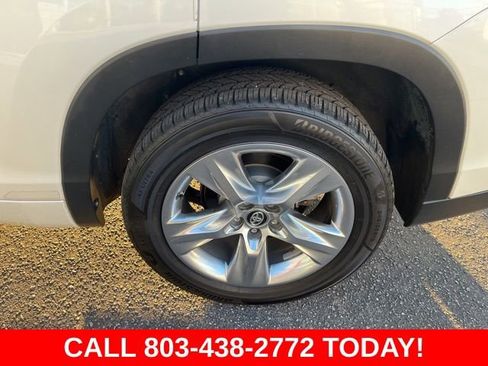 Used 2019 Toyota Highlander Limited image 31