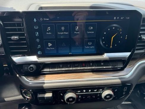 Used 2025 Chevrolet Silverado 2500 LT w/ Convenience Package AWD/4WD image 16