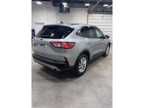 Used 2022 Ford Escape SE FWD image 5