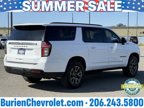 Used 2022 Chevrolet Suburban Z71 w/ Luxury Package AWD/4WD image 5