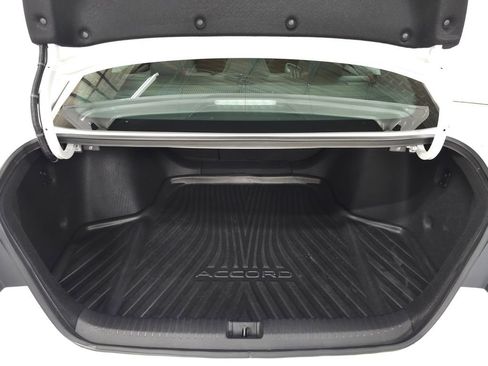 Used 2023 Honda Accord Sport image 9