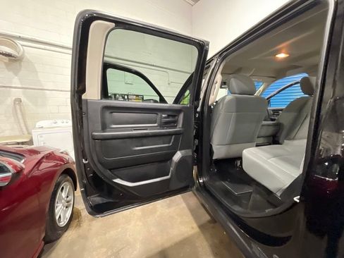 Used 2014 RAM 1500 Tradesman w/ Popular Equipment Group AWD/4WD image 27