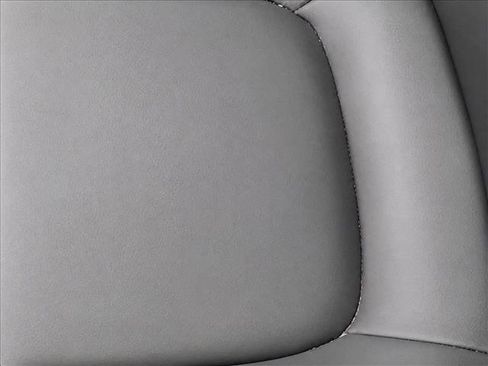 Used 2019 Toyota RAV4 XLE Premium FWD image 28