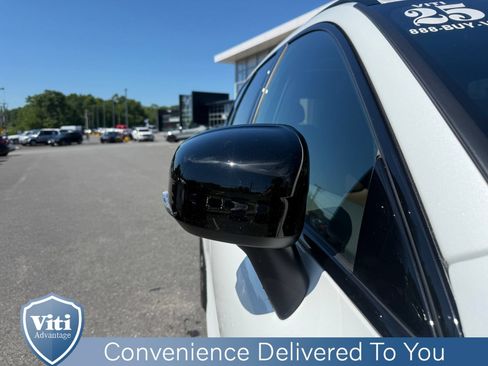 Used 2025 Volvo XC60 T8 Plus w/ Climate Package AWD/4WD image 10