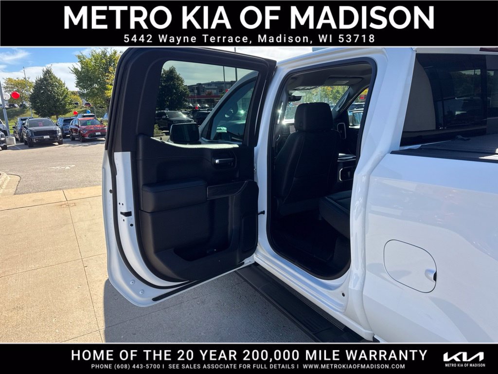 Used 2019 Chevrolet Silverado 1500 LTZ AWD/4WD image 29