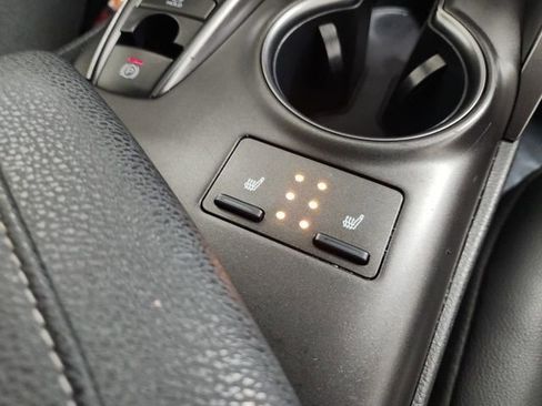 Used 2021 Toyota Camry XSE image 6