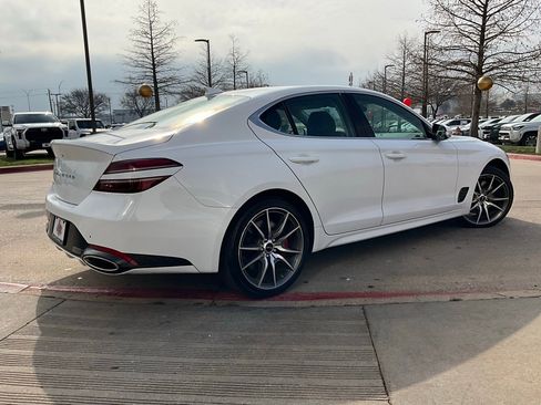 Used 2025 Genesis G70 2.5T image 6