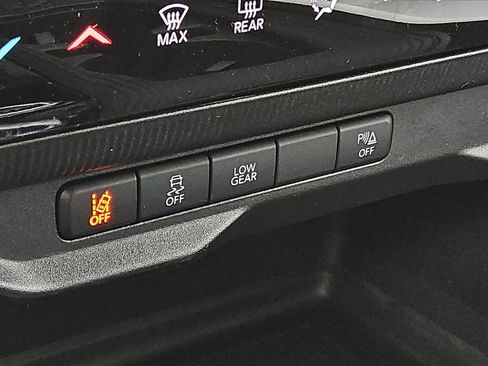 New 2026 Jeep Cherokee Limited AWD/4WD image 22
