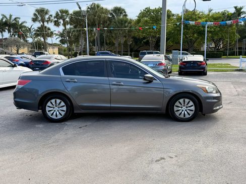 Used 2012 Honda Accord LX image 8