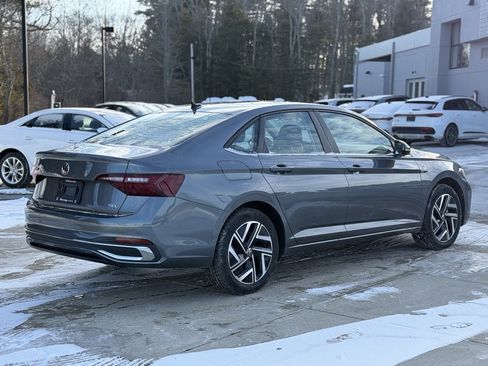 Used 2023 Volkswagen Jetta SEL image 9