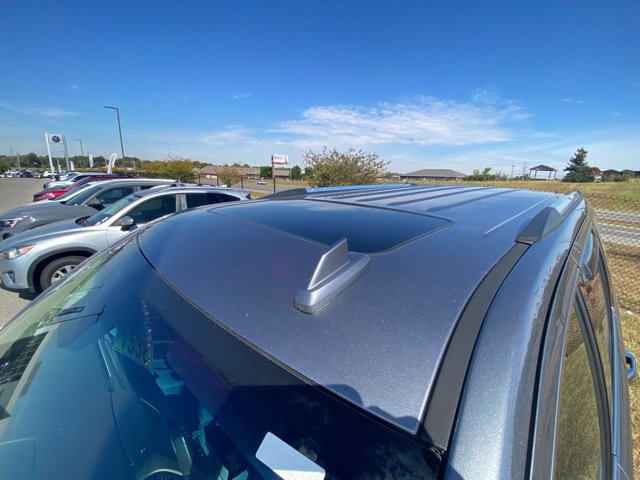Used 2019 GMC Yukon Denali w/ Denali Ultimate Package AWD/4WD image 3