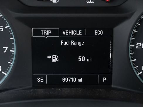 Used 2022 Chevrolet Equinox LS AWD/4WD image 27
